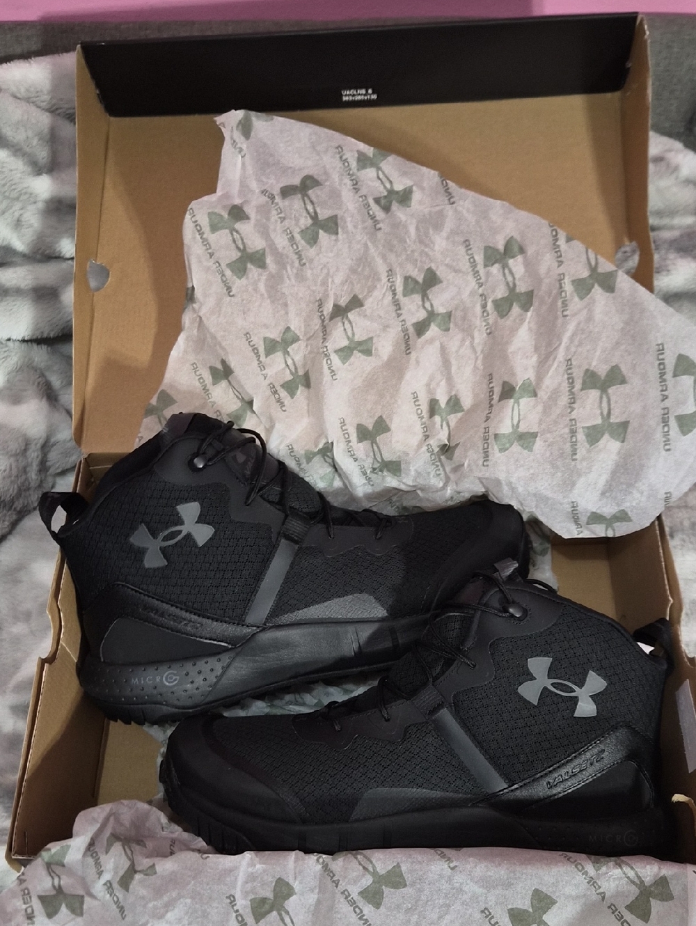 Under Armour Black Men's Micro G Valsetz Mid-Top Work Shoe Sz12